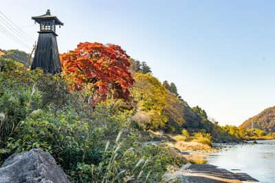 川湊灯台　秋1 | 観光スポット