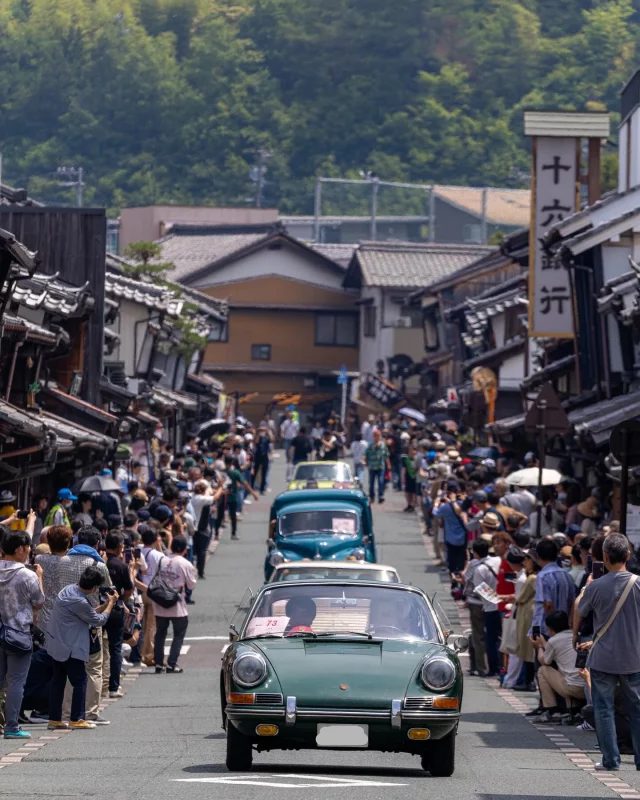 美濃クラシックカーフェスタ2025 
公式パンフレットの販売⭐️

2025年6月8日（日）に開催され
たくさんの方に美濃市へお越しいただきました✨

素敵な車を間近で見ることができ、
また6年ぶりの開催ということで
みなさんとても楽しそうでした🥰

実行委員の皆さま@mino_ccf
出展者の皆さま・地域の皆さま
本当にお疲れさまでした！

当日販売していた公式パンフレットを
観光案内所番屋にて特別販売します！

👛価格　500円（開催協力金込／１冊）
📅販売期間　2025年8月31日まで
※在庫がなくなり次第終了となります。

当日展示された車両はすべて掲載されています📚

売上は開催協力金とし、来年の開催のために使用されます。

主催：美濃クラシックカーフェスタ実行委員会
🚗🚗🚗@mino_ccf🚗🚗🚗

#クラシックカー
#ビンテージカー
#美濃市
#うだつの上がる町並み
#美濃クラシックカーフェスタ